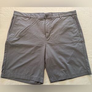 EUC Vineyard Vines Jim Nantz Gray Flat Front Performance Shorts 42